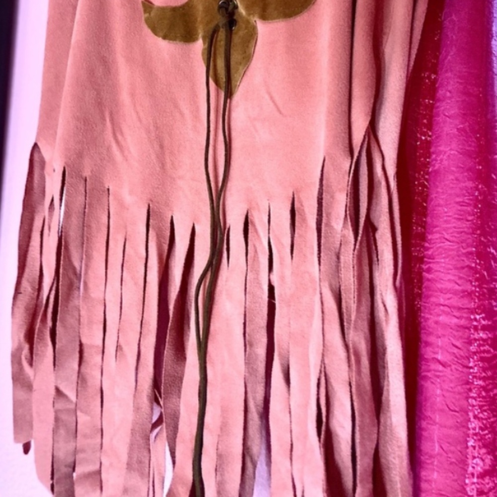 EUC Urban Outfitters Pink/Brown Western Faux Suede Fringe Blouse Women’s Small - Picture 3 of 5